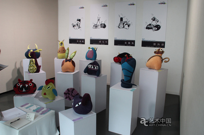 天津美術(shù)學(xué)院 工業(yè)、服裝、染織與多媒體設(shè)計的藝術(shù)交匯